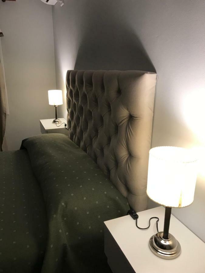 Platinum Apart Viedma Bagian luar foto
