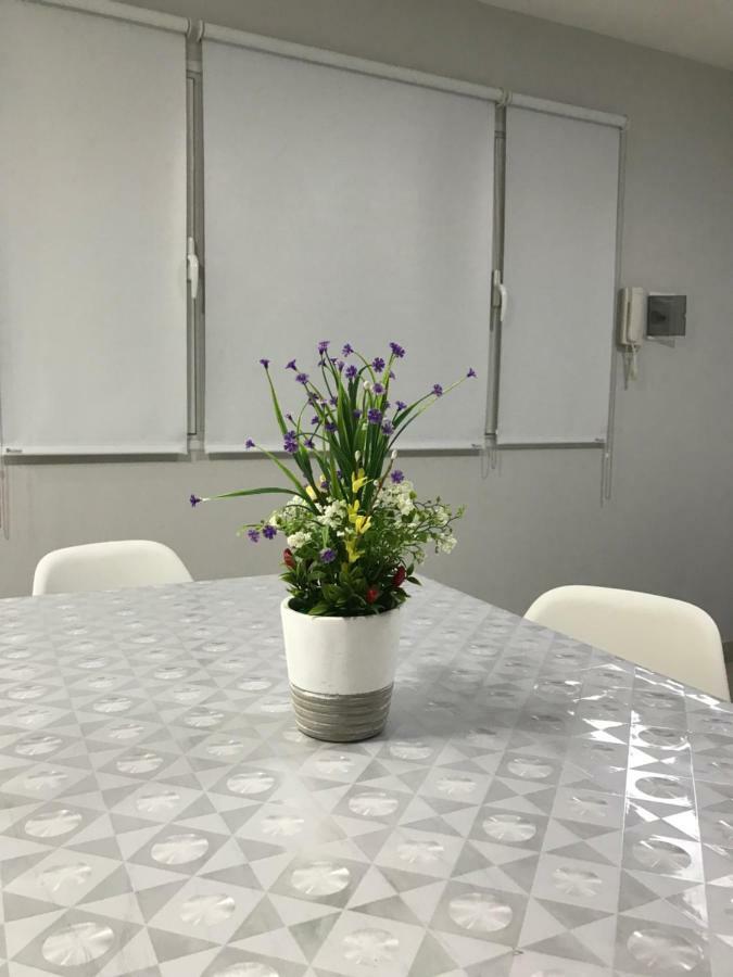 Platinum Apart Viedma Bagian luar foto